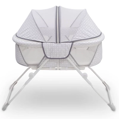 Delta Children EZ Fold Ultra Compact Travel Bassinet - Gray 4 Delta Children EZ Fold Ultra Compact Travel Bassinet - Gray - Image 4
