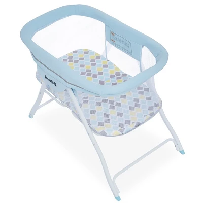 Dream On Me JPMA Certified Poppy Traveler Portable Bassinet 3 Dream On Me JPMA Certified Poppy Traveler Portable Bassinet - Image 3
