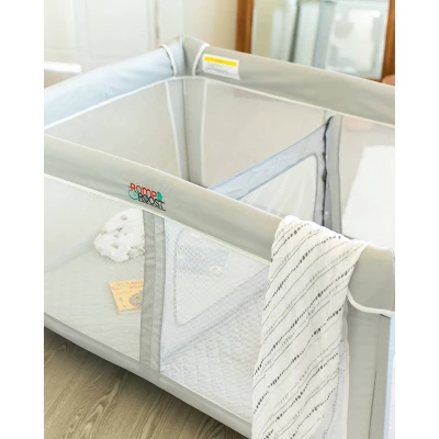 Romp & Roost LUXE Nest Waterproof Fitted Sheet With Divider For Twin Babies 4 Romp & Roost LUXE Nest Waterproof Fitted Sheet With Divider For Twin Babies - Image 4