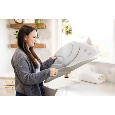 Ubbi® Ubbi Sink Bather Bathing Seat 4 Ubbi® Ubbi Sink Bather Bathing Seat - Image 4