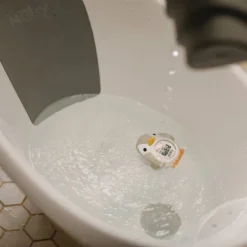 Nuby Penguin Bath Thermometer -Delta Children Sales Store GUEST dc905d27 b131 4a2b b6bb fd8aa26384f6